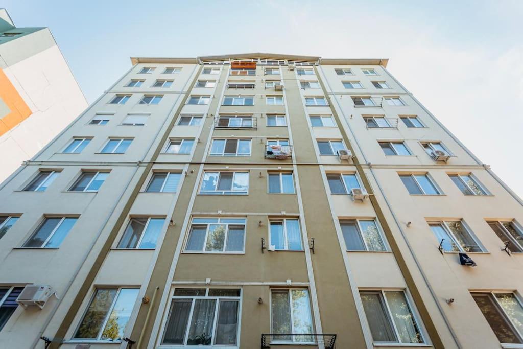 Rich Bunny Apartman Kisinyov Kültér fotó